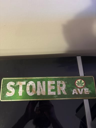 Preview pic of Stoner Avenue sign
