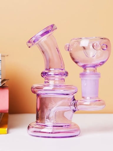 Preview pic of Travel size bong with case