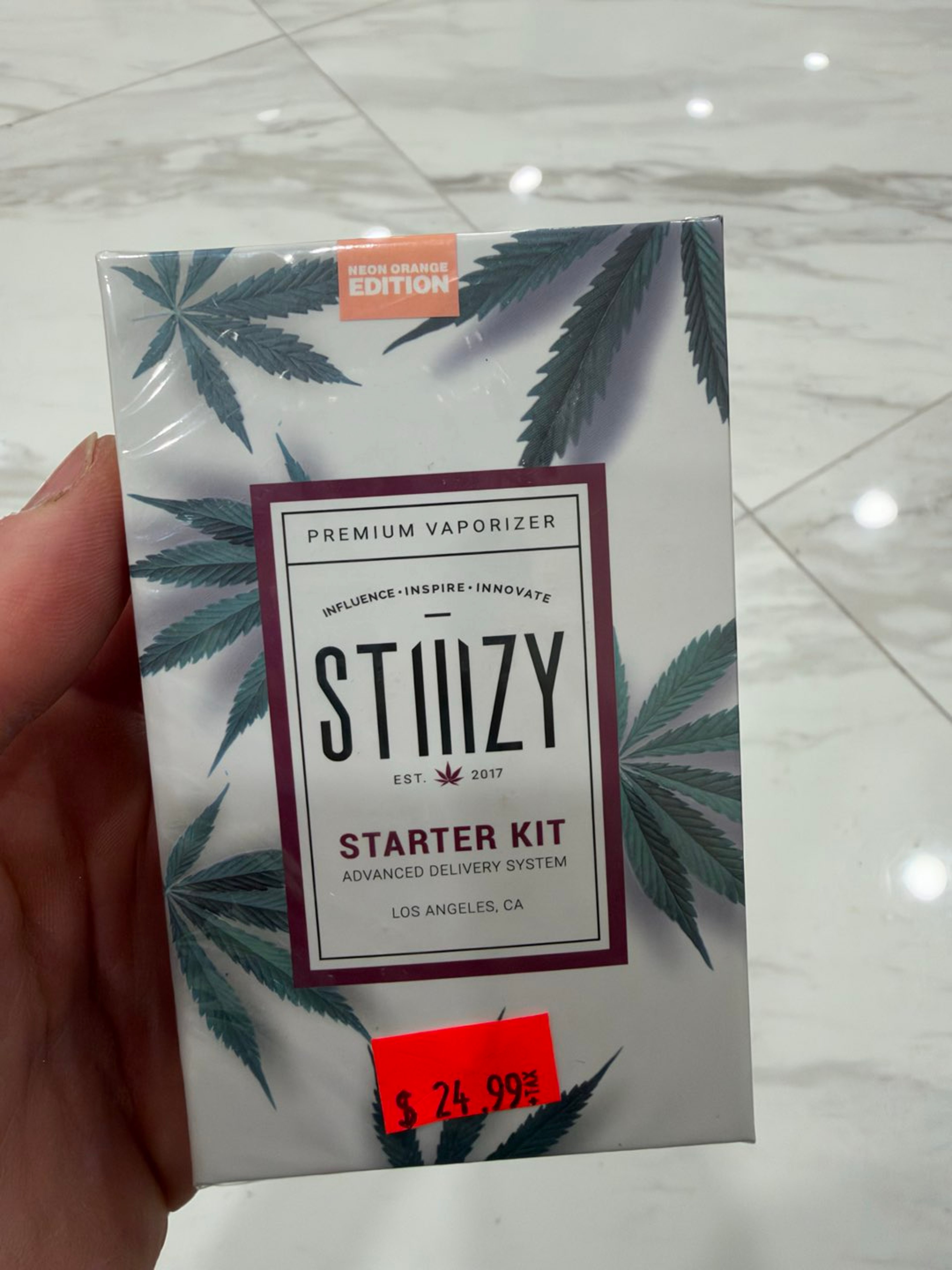 Stiiizy starter kit neon orange edition image 0