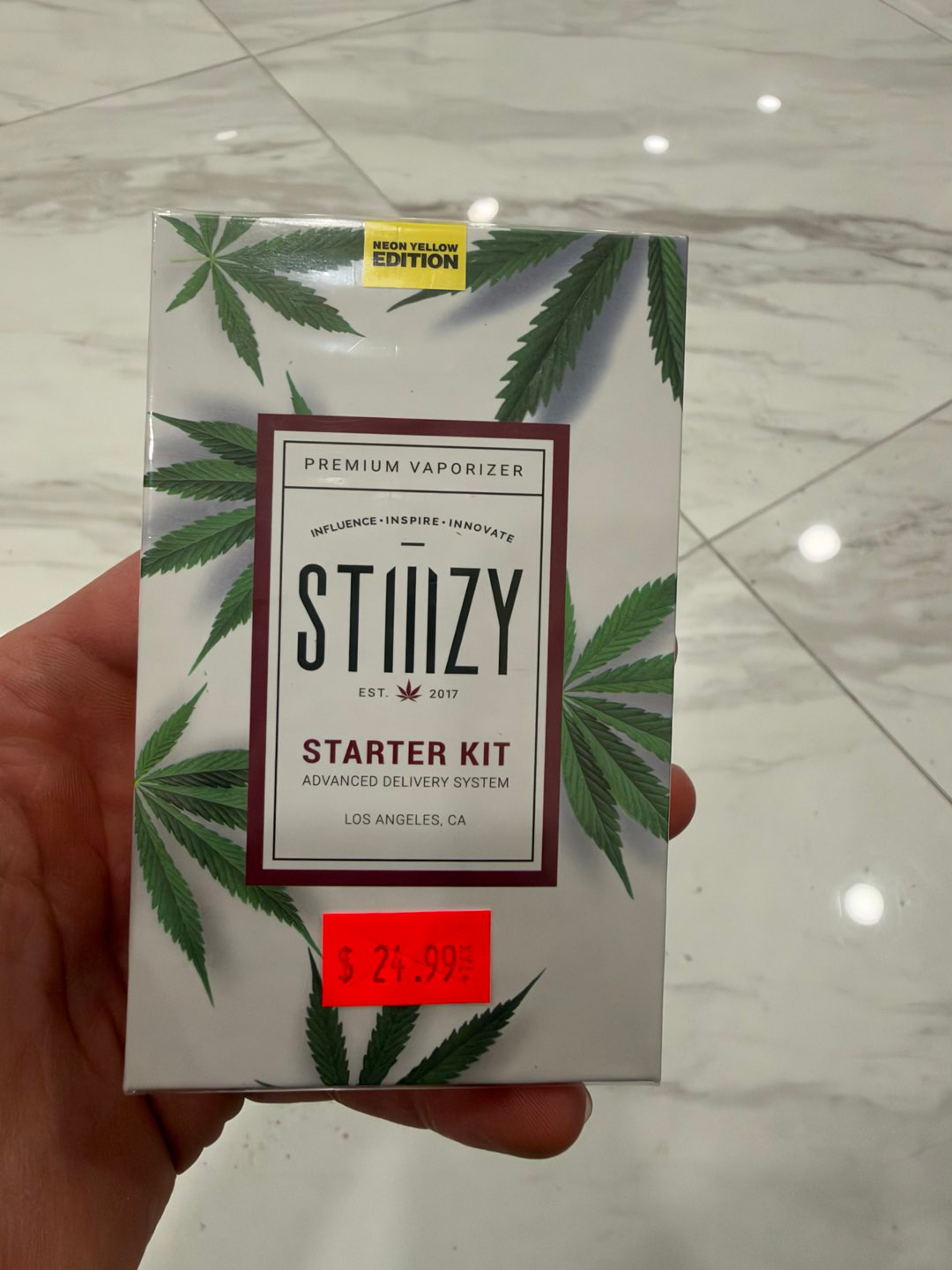 Stiiizy starter kit neon yellow edition image 0