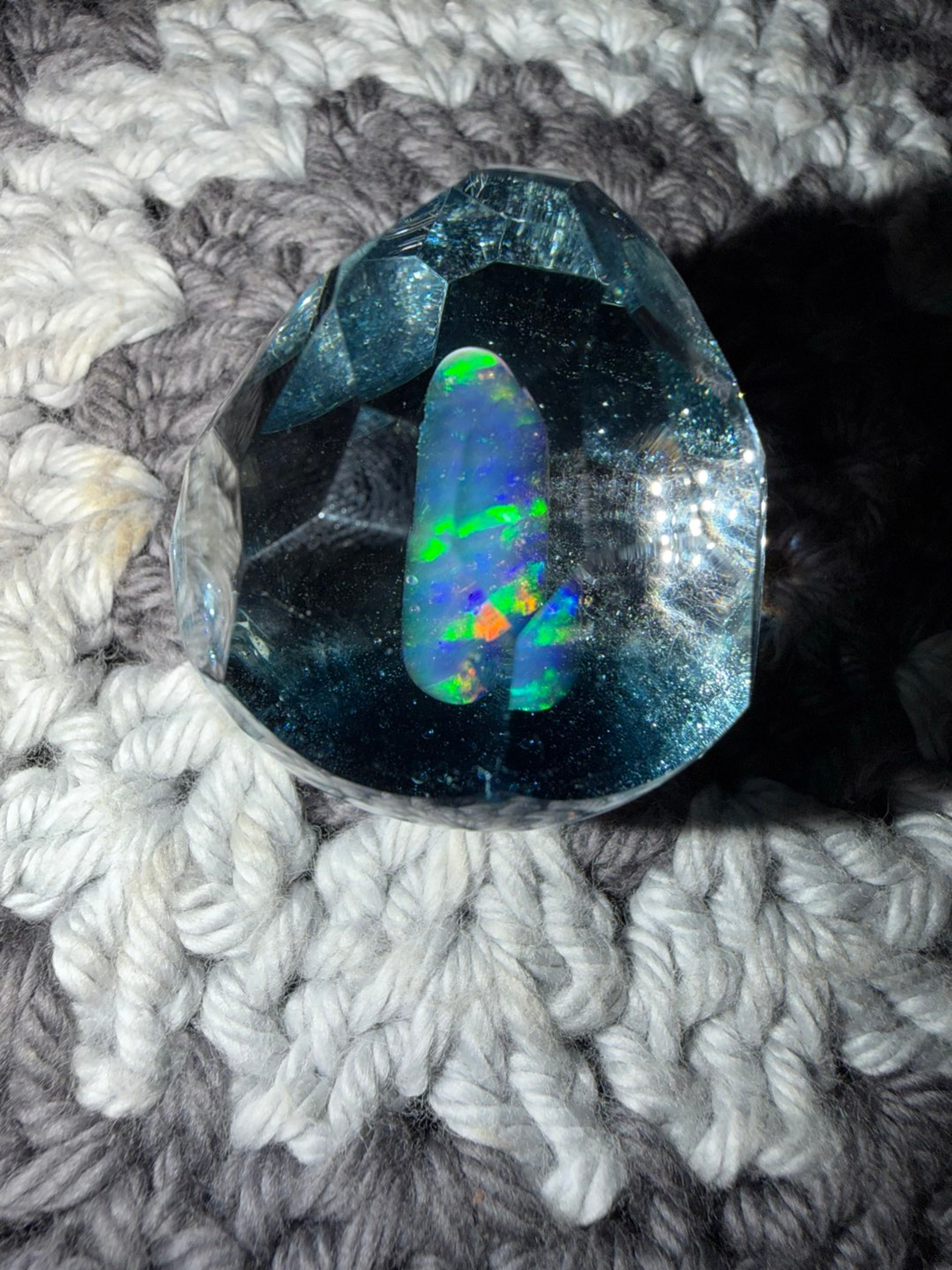 Preview pic of Nobrakesglass faceted uv dragon egg w huge opal