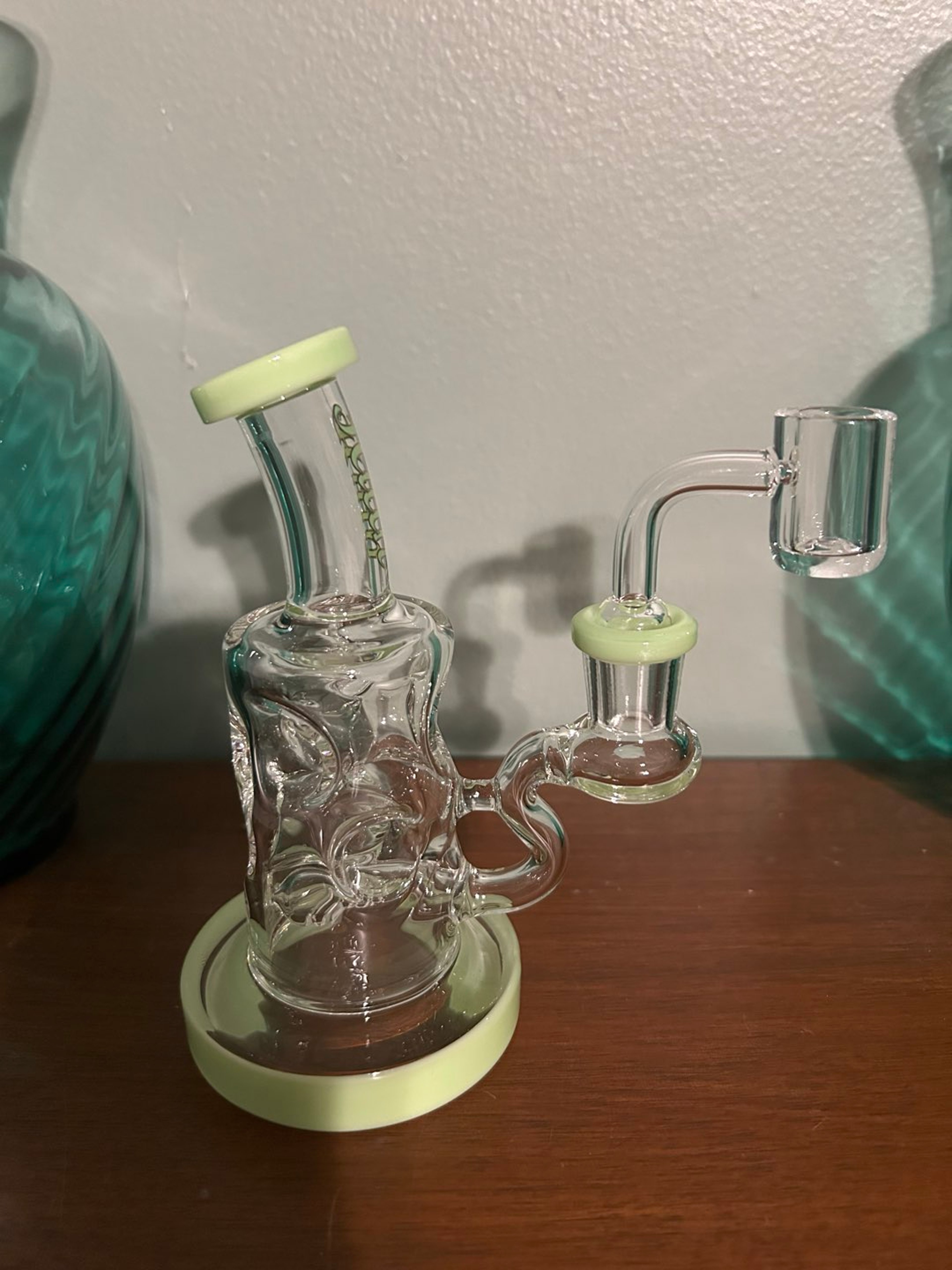 Preview pic of Hittin Brand Swiss hole bong with banger