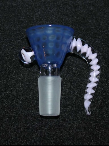 Preview pic of 🚨14mm Premium HIGH QUALITY Glass Bowl🚨BABY BLUE Design