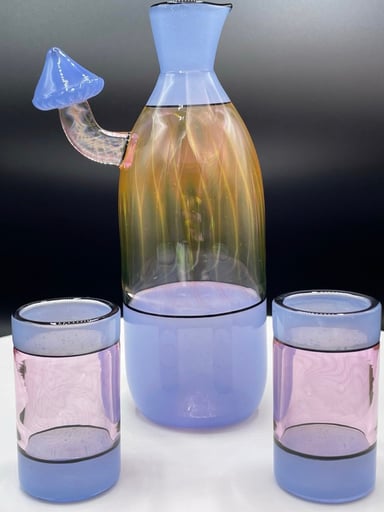 Preview pic of Tuggs & Stayl - Sake Bottle Set