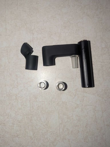 Preview pic of Puffco pivot with rig adaptor