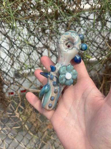 Preview pic of Tropical flower pipe