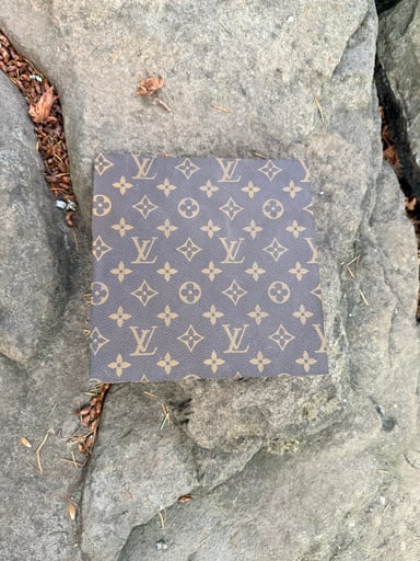 Preview pic of Louis Vuitton Dab Pad - Recycled Rubber Base