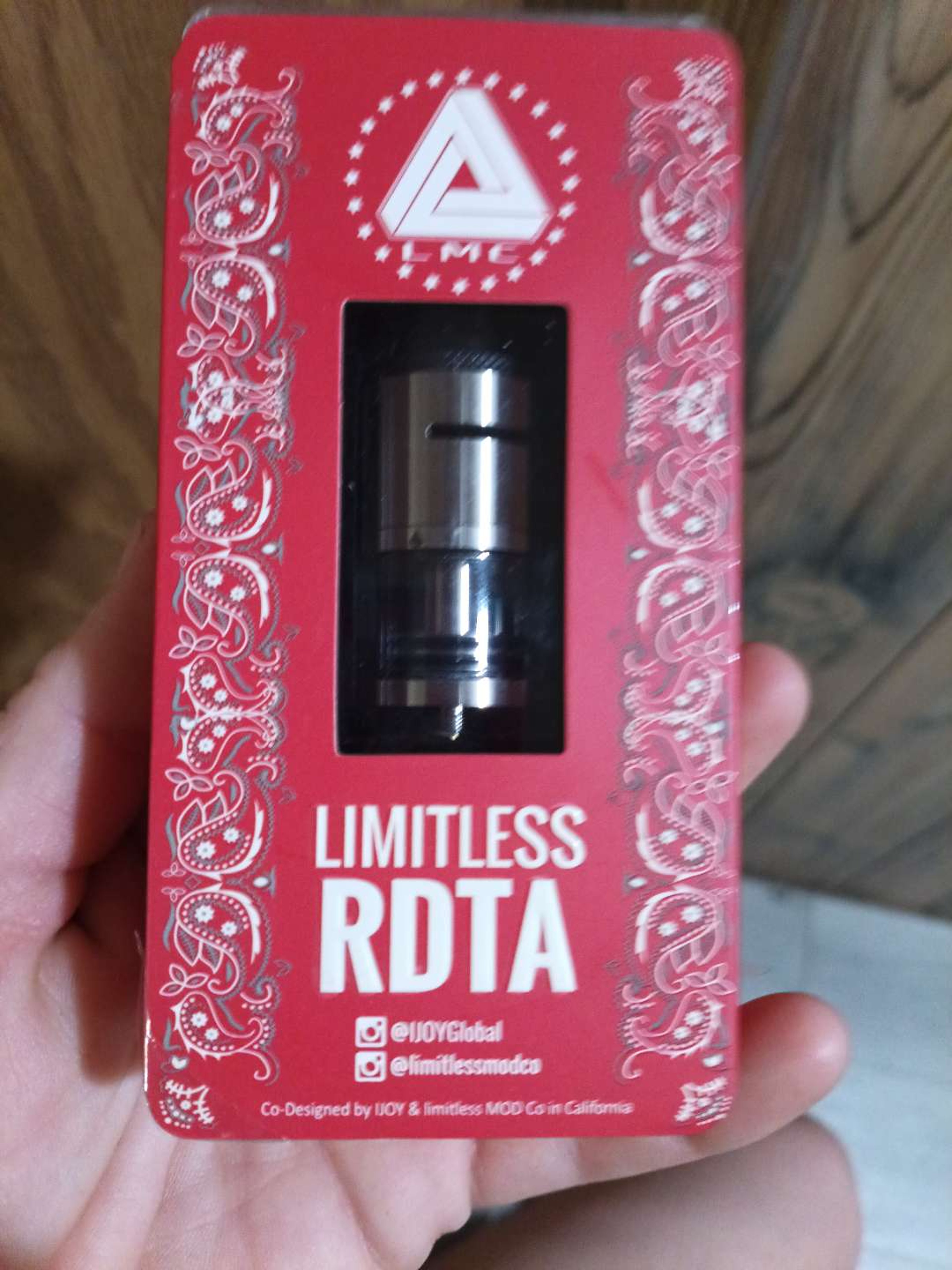 Preview pic of Ijoy limitless Mod company