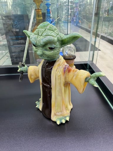 Preview pic of Catalyst Glass Yoda (yoda glass catalyst)