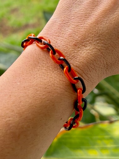 Preview pic of Glass chain bracelet