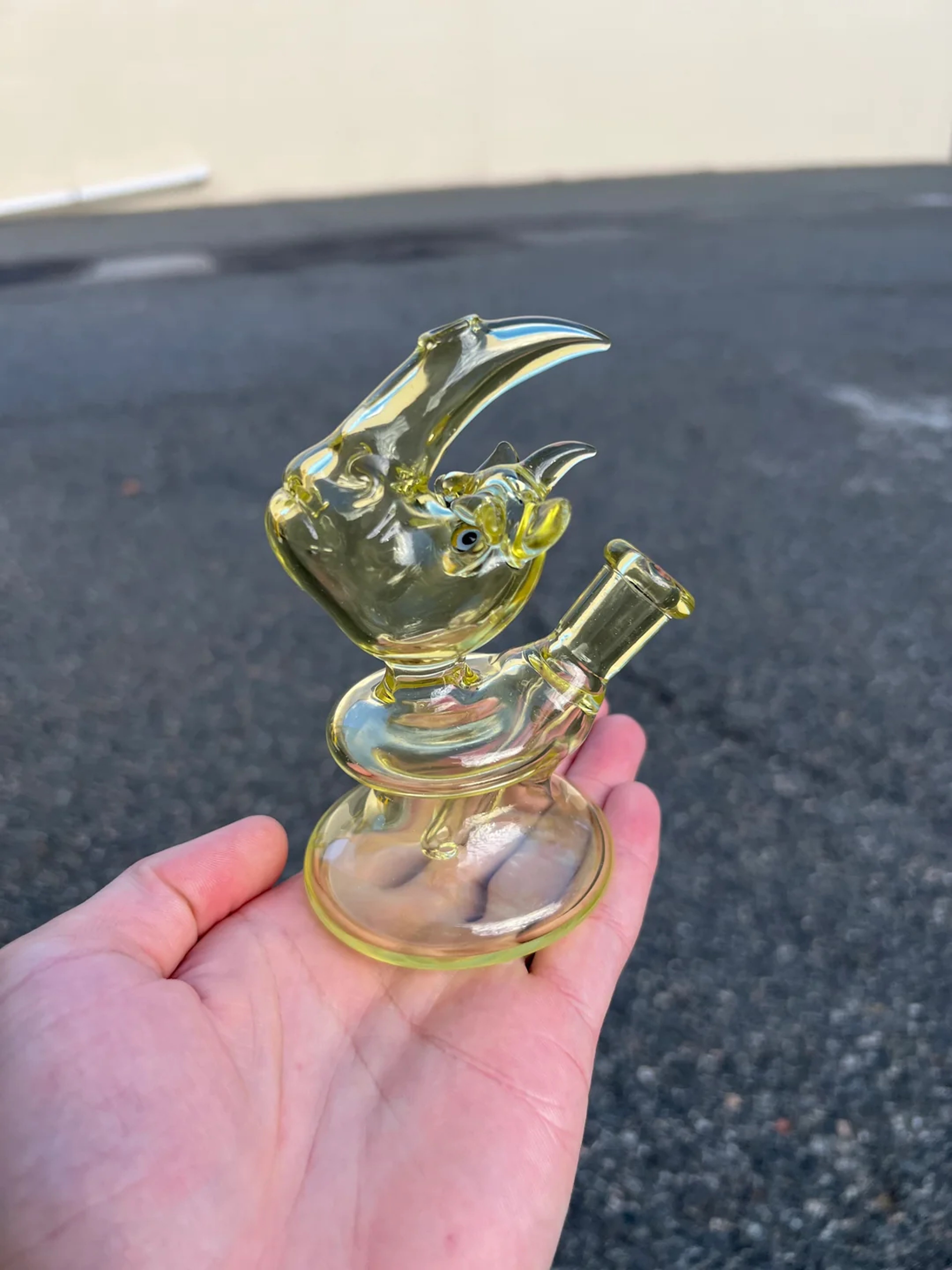 Domino Glass Rhino 1 image 0
