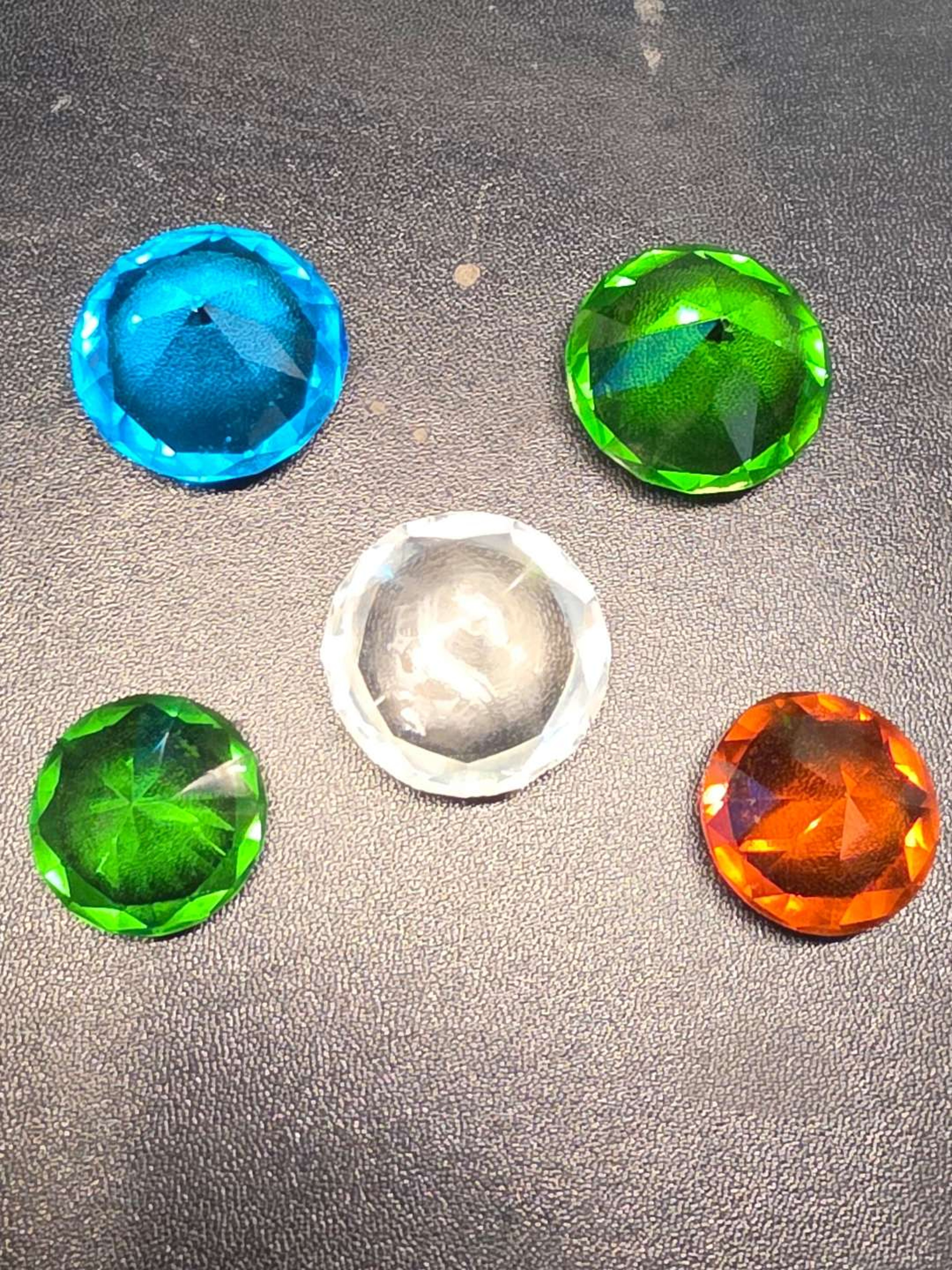 Preview pic of LOT OF  5 FACETED GEMSTONE CARB CAPS