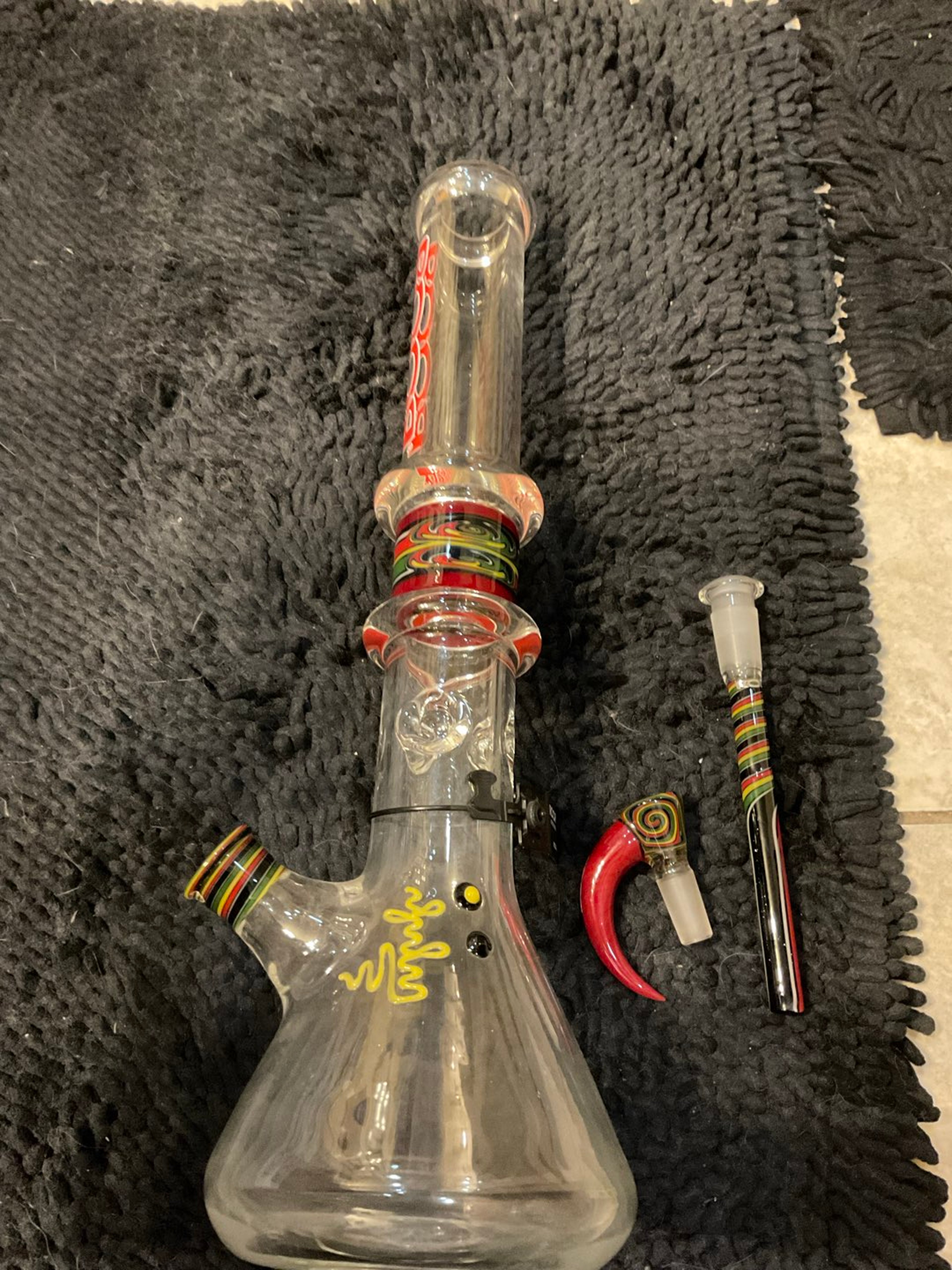 Roor x Chase Adams Beaker 7mm 18” | Shop RooR on GlassPass