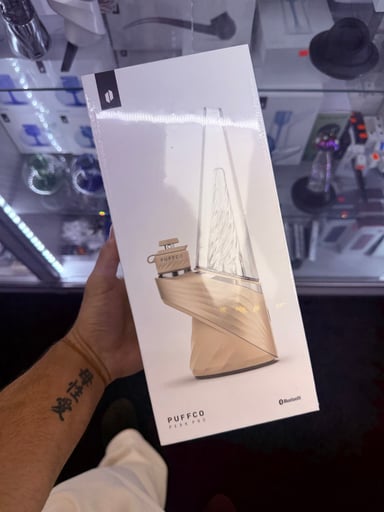 Preview pic of PUFFCO - PEAK PRO v2 LIMITED EDITION (Desert)🐪