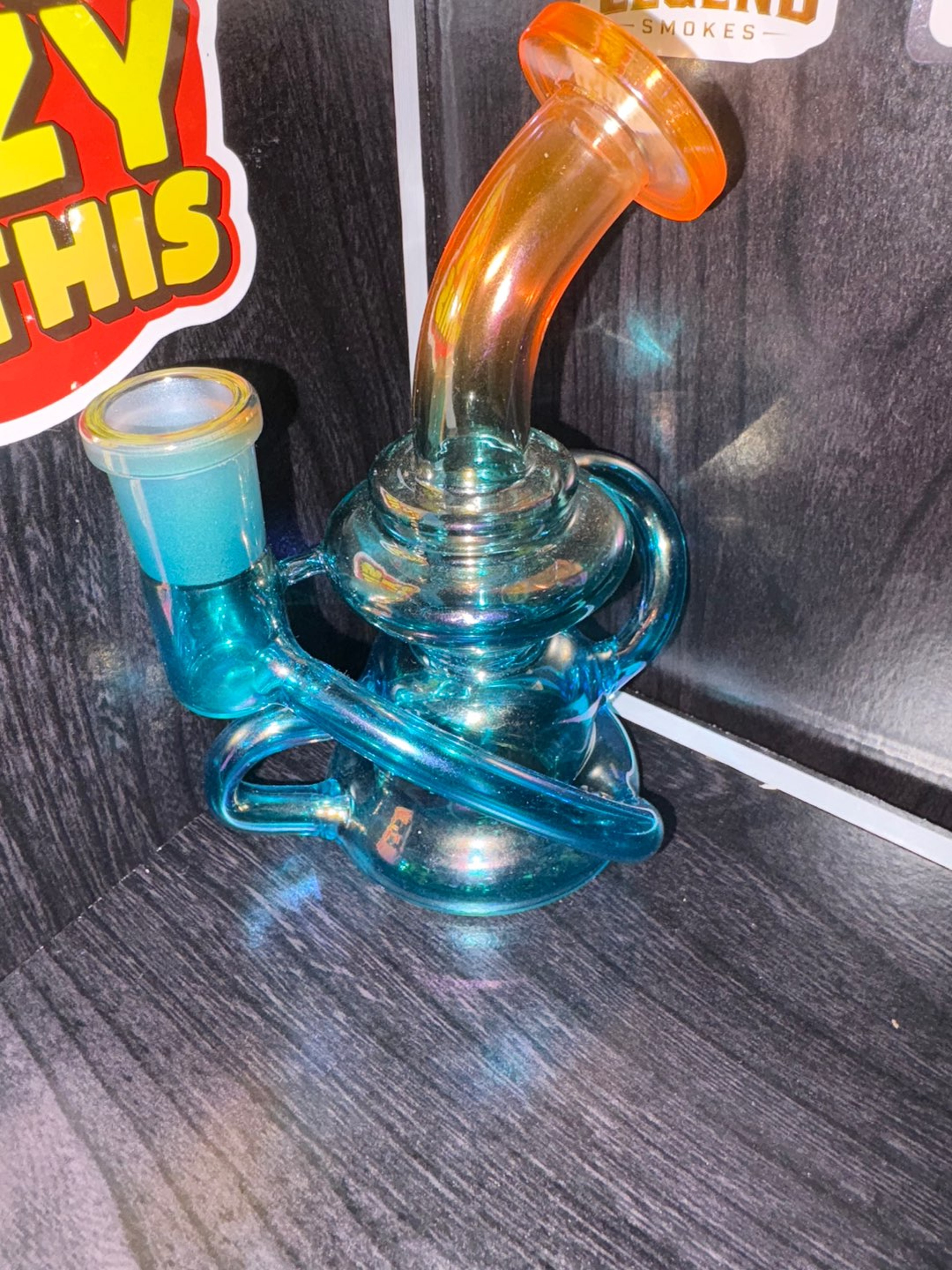 Preview pic of 5" UV Reactive Blue & Peach Mini Glass Recycler Rig⁠