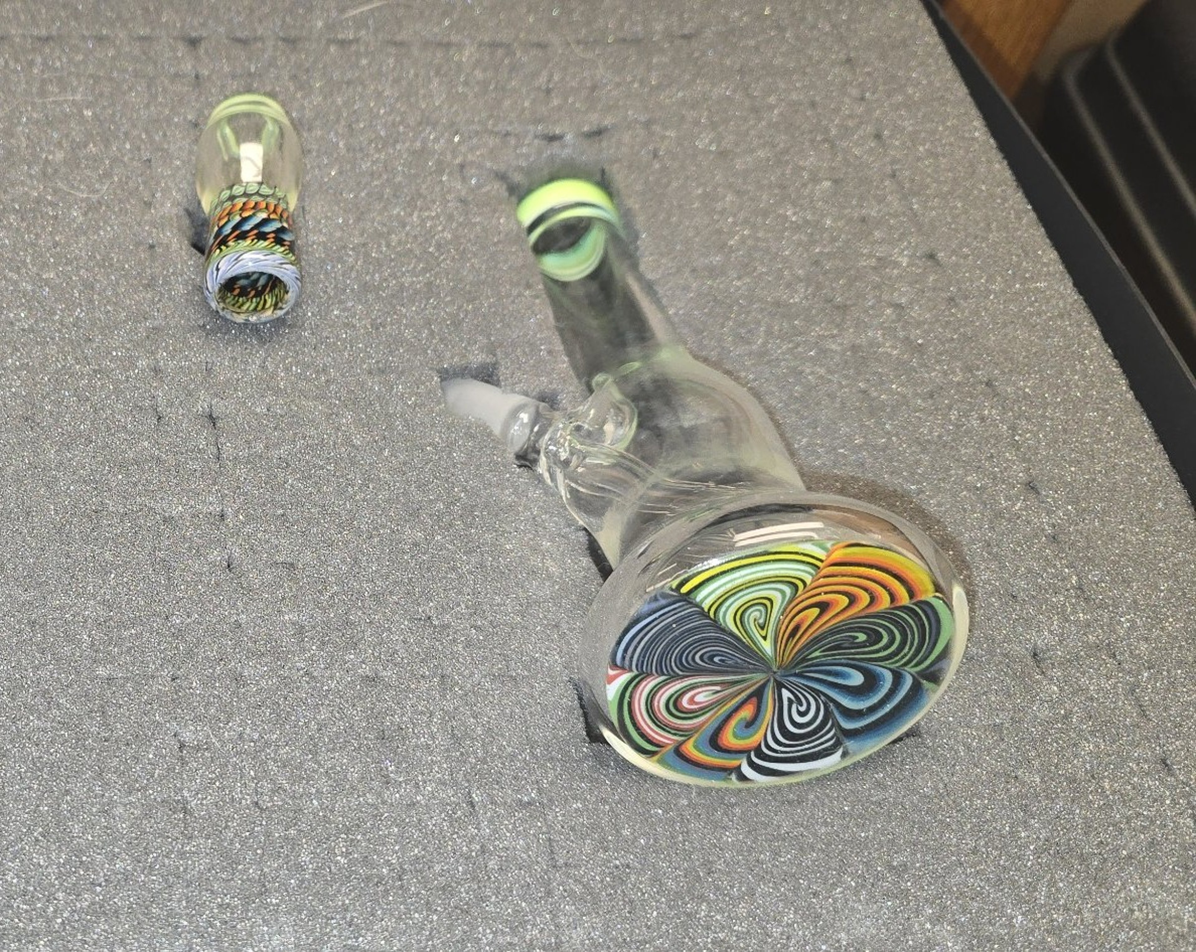 Sic Glass Mini Tube, Green Lip with Wigwag Base image 0