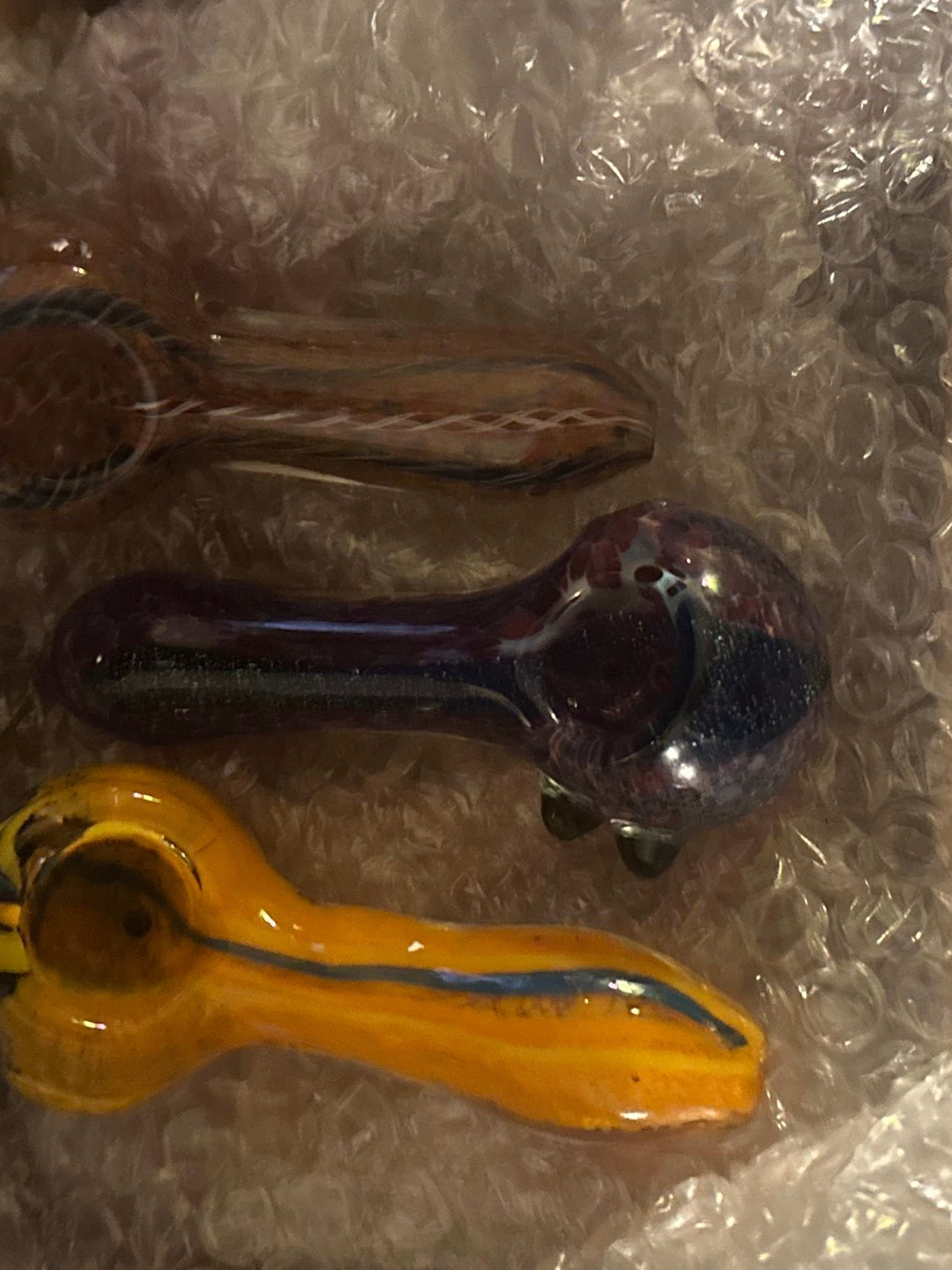 Preview pic of 3 qty glass bowls
