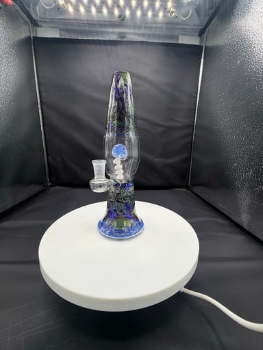 Preview pic of Guru glass lamp