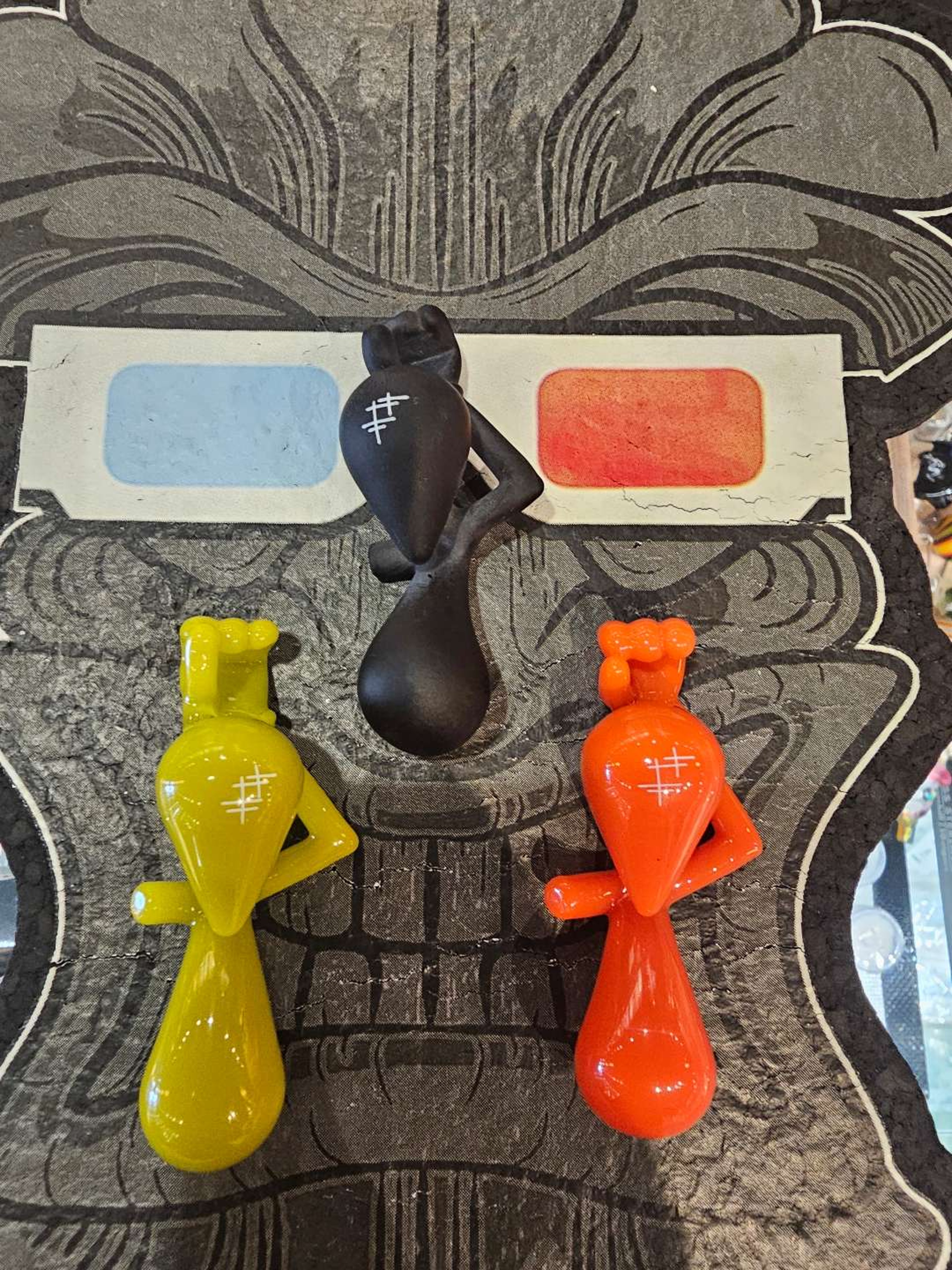 Preview pic of Yunk Hangers Pendant
