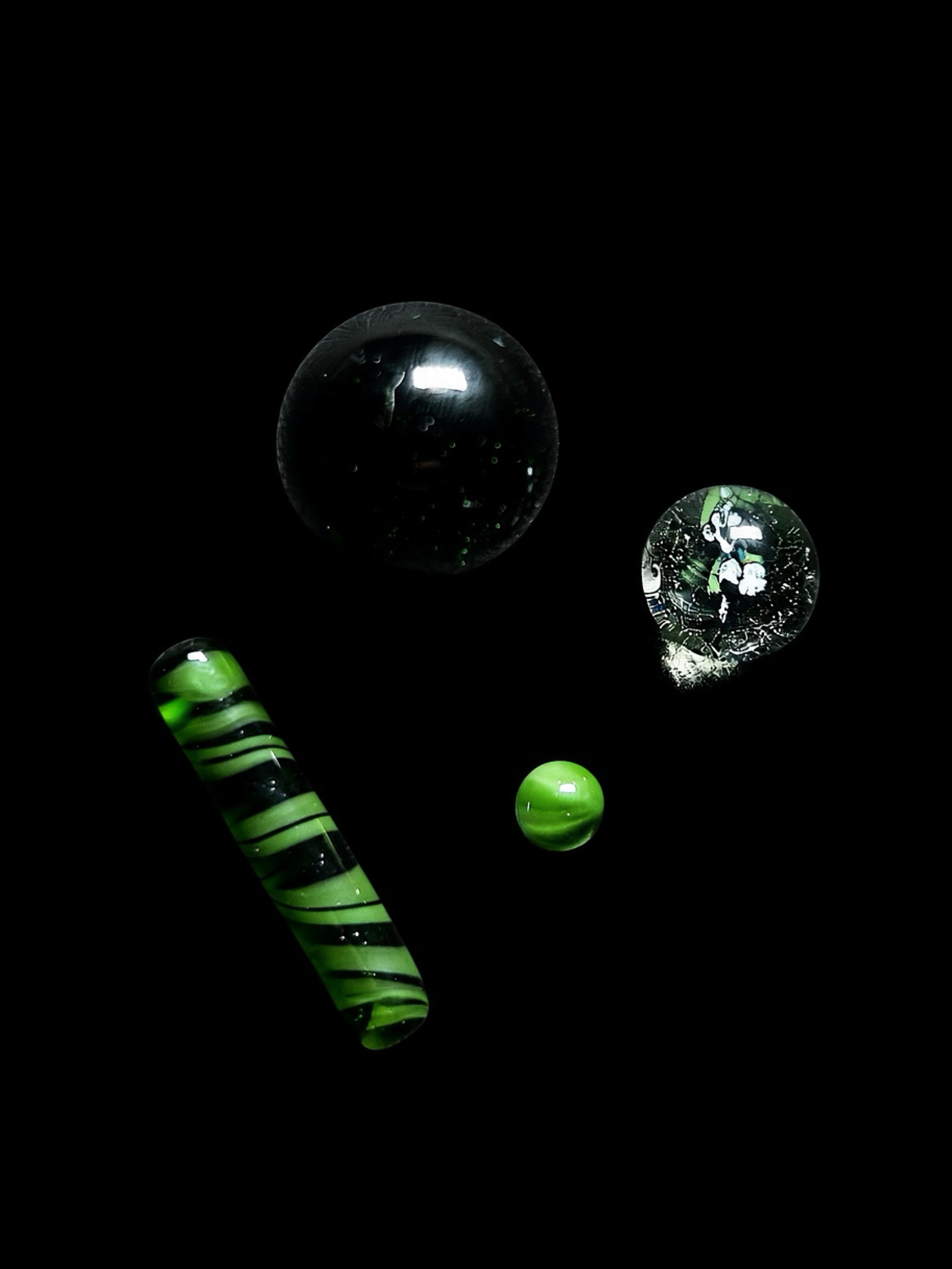 Preview pic of MarvinsGlass Luigi Slurper Set! 🍄
