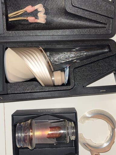 Preview pic of Puffco peak pro v2 Limited Edition Desert
