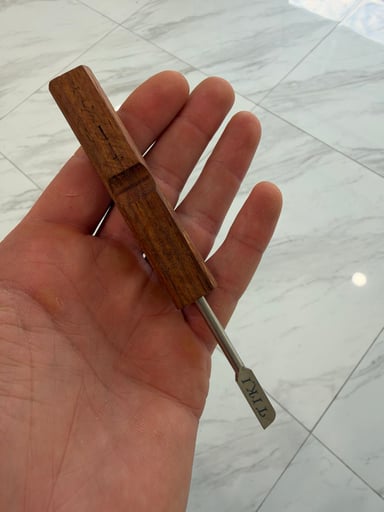 Preview pic of Tiki quartz flat dab tool