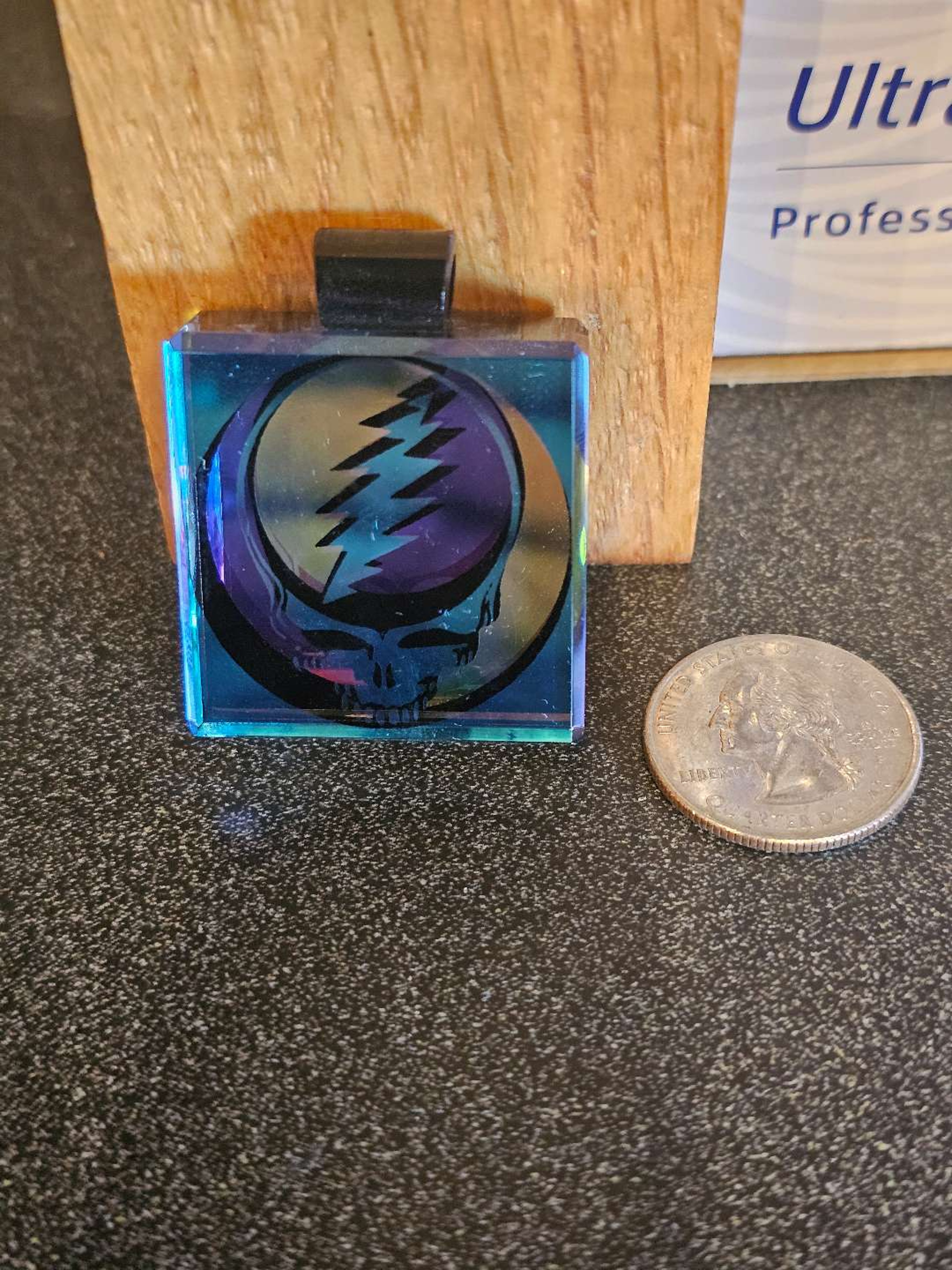 Steal Your Face Pendy image 0
