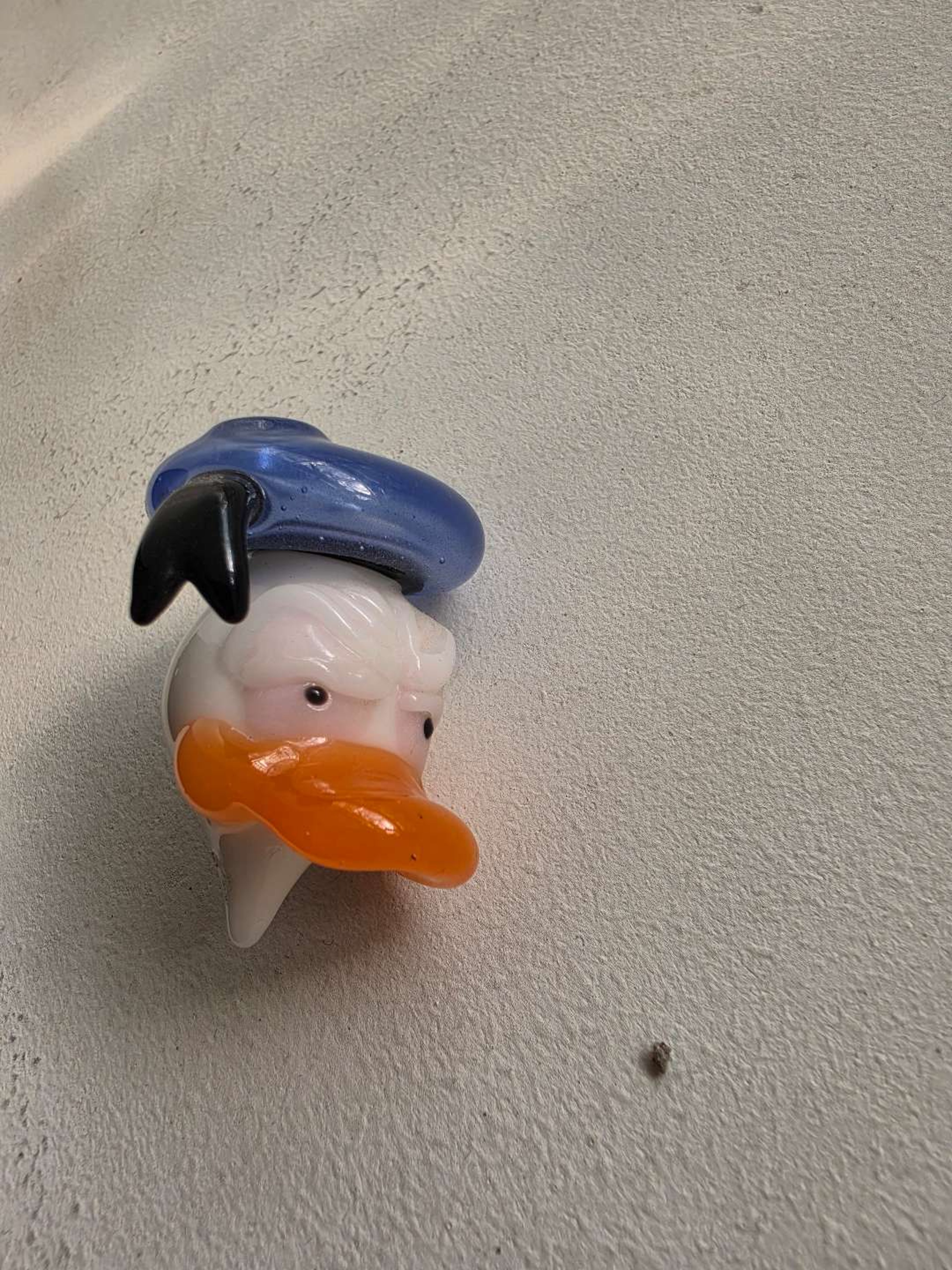 Preview pic of J smart stoned daffy pendant