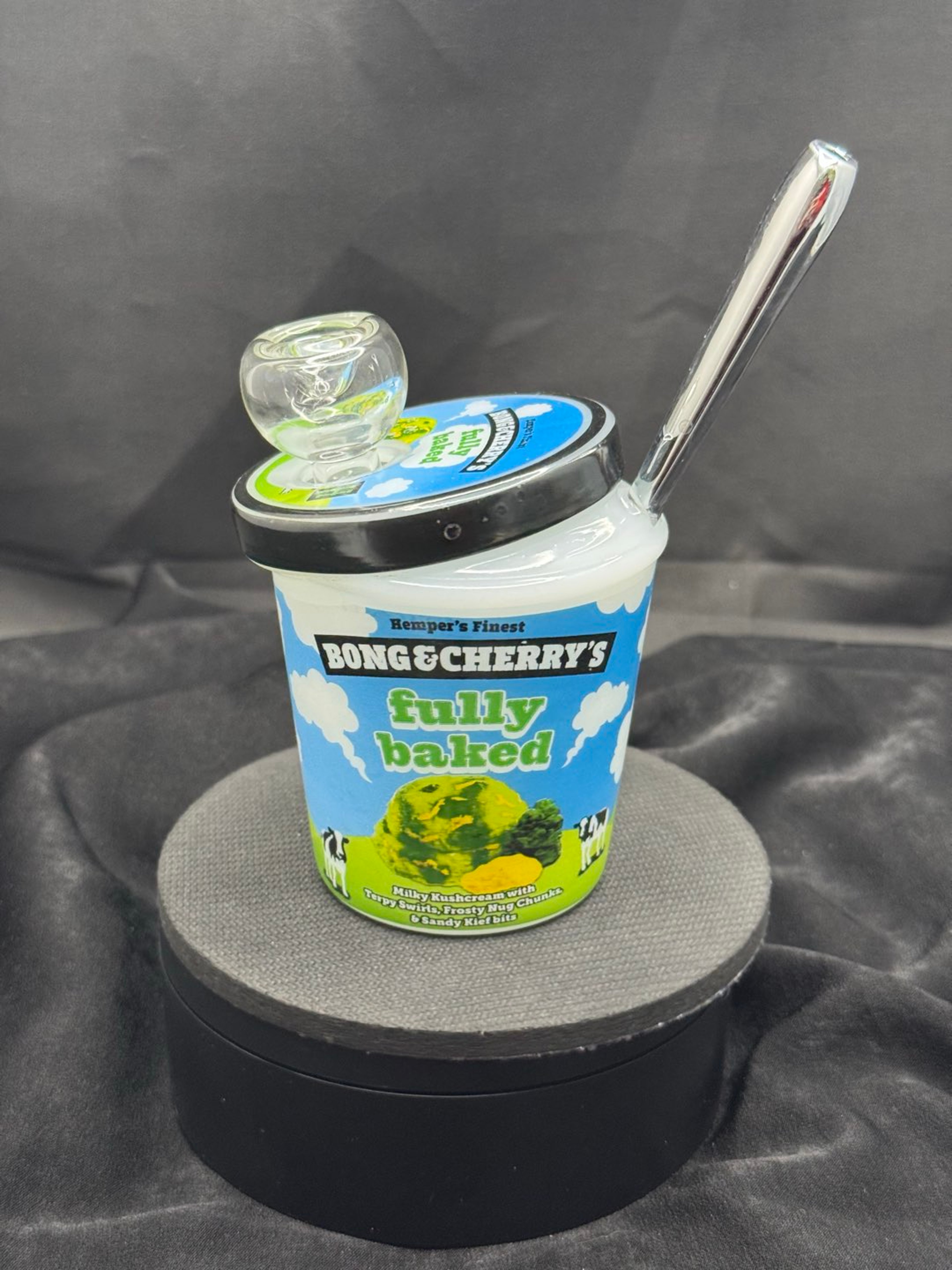 Hemper Bongs & Cherries image 0