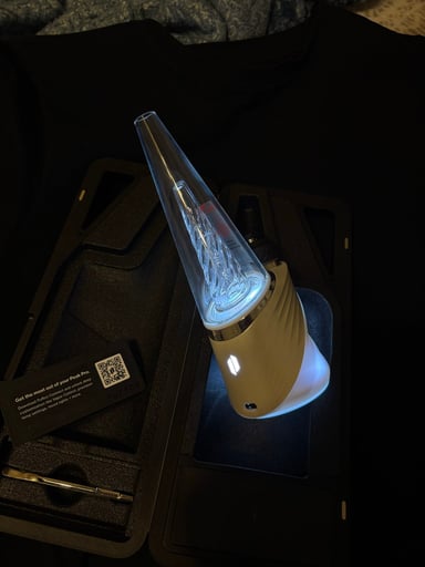 Preview pic of Puffco Peak Pro Pearl v2