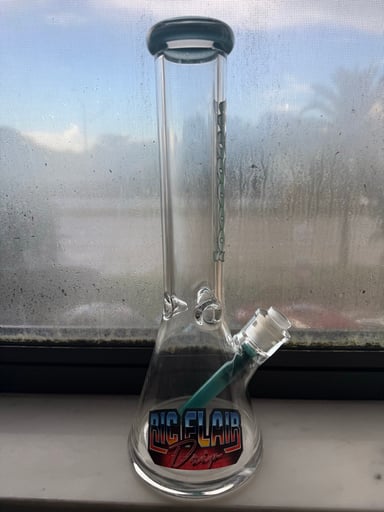 Preview pic of Rick Flair Drip Bong
