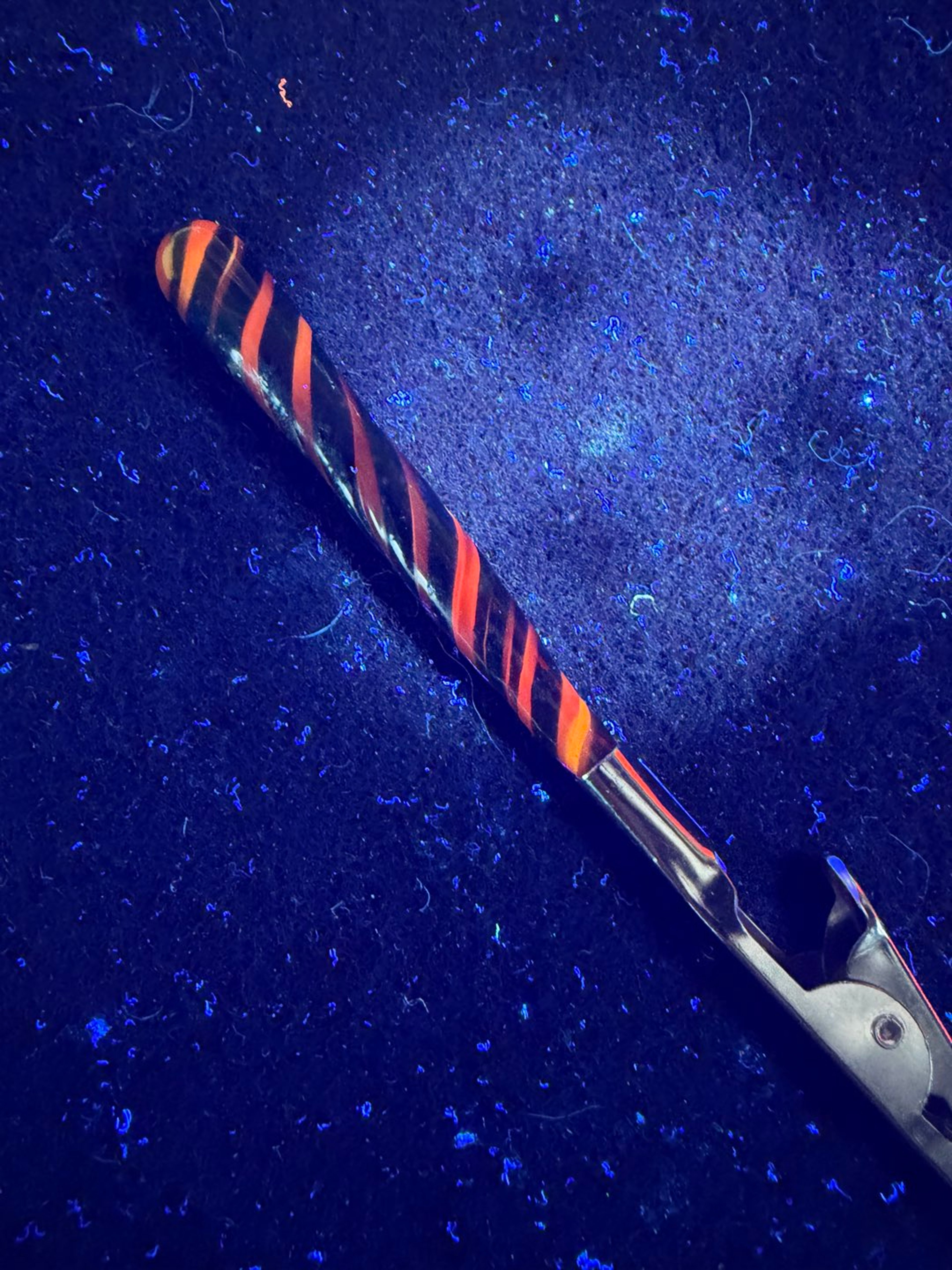 Preview pic of Halloween themed Alligator (roach) clip. *UV* 4 inches