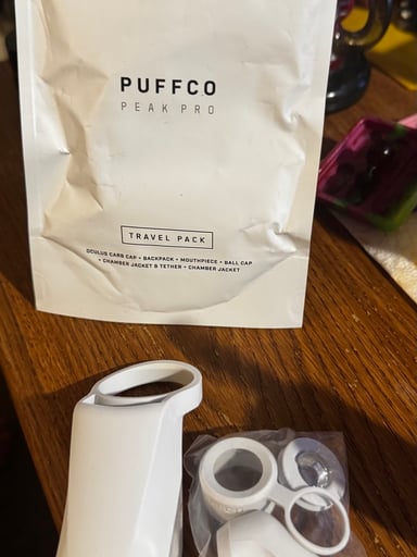 Preview pic of Puffco Peak Pearl (white) Travel Pack “Read Description!”