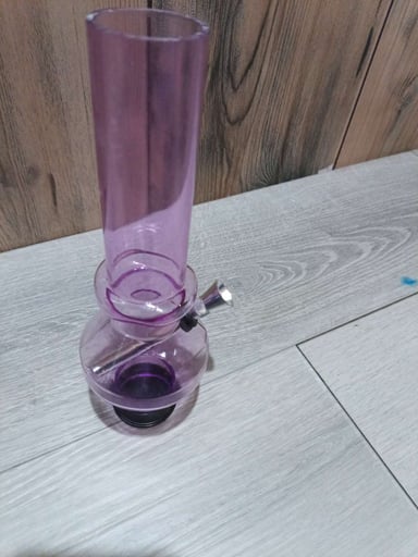 Preview pic of Plastic purple bong
