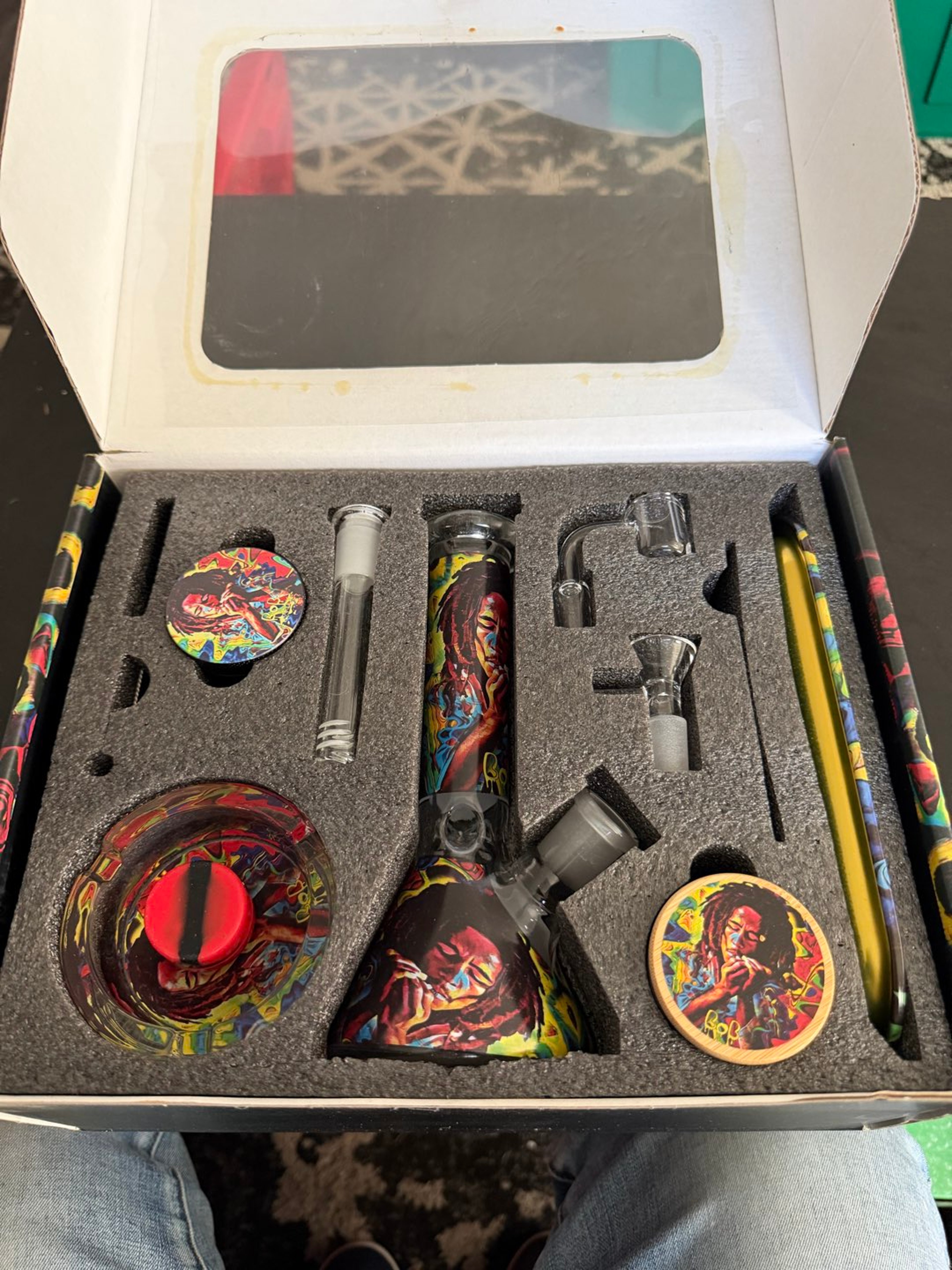Preview pic of Smoker Kit, Dab rig that comes with down stem and bubbler