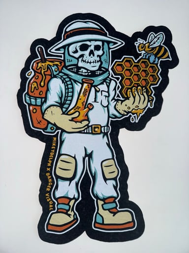 Preview pic of Mikeydelph Bee's in the Trap 5th Moodmat drop