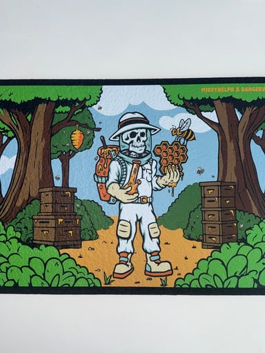 Preview pic of Mikeydelph "Bee's in the Trap" Sesh mat