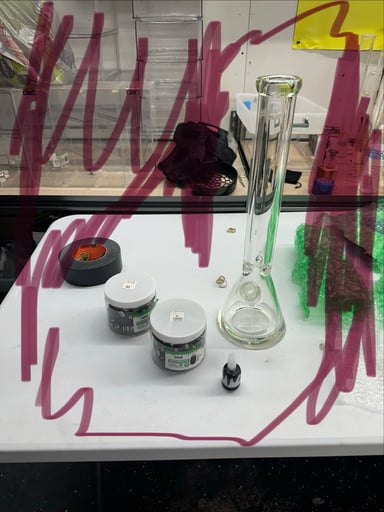 Preview pic of Whomp it bong, ooze batteries and slide