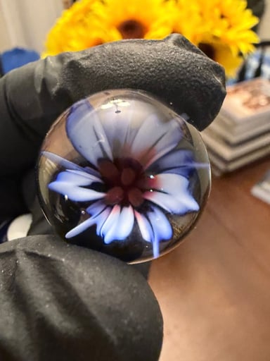 Preview pic of 25mm flower marble with pearls