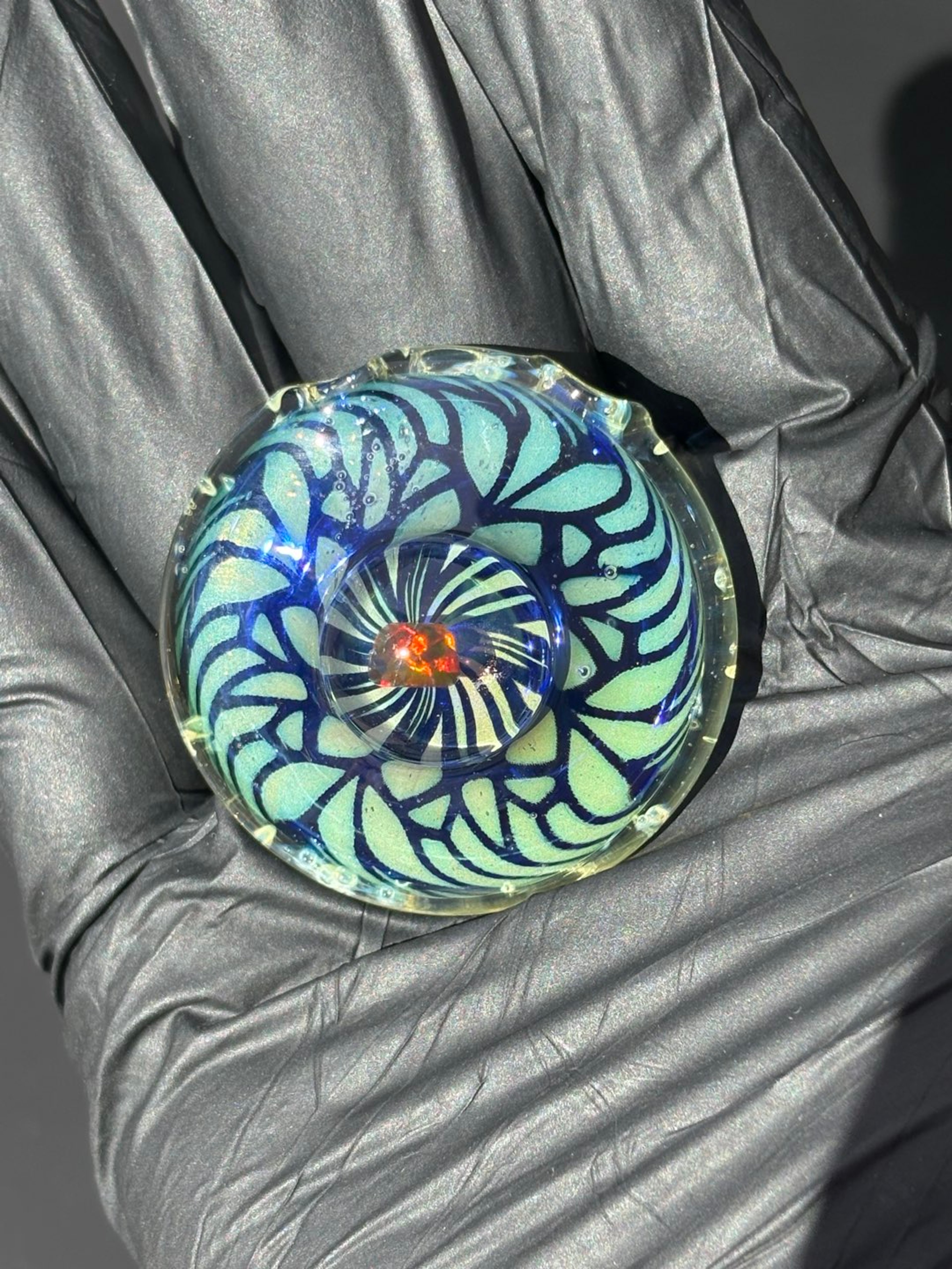 Preview pic of Geometric pendant with opal