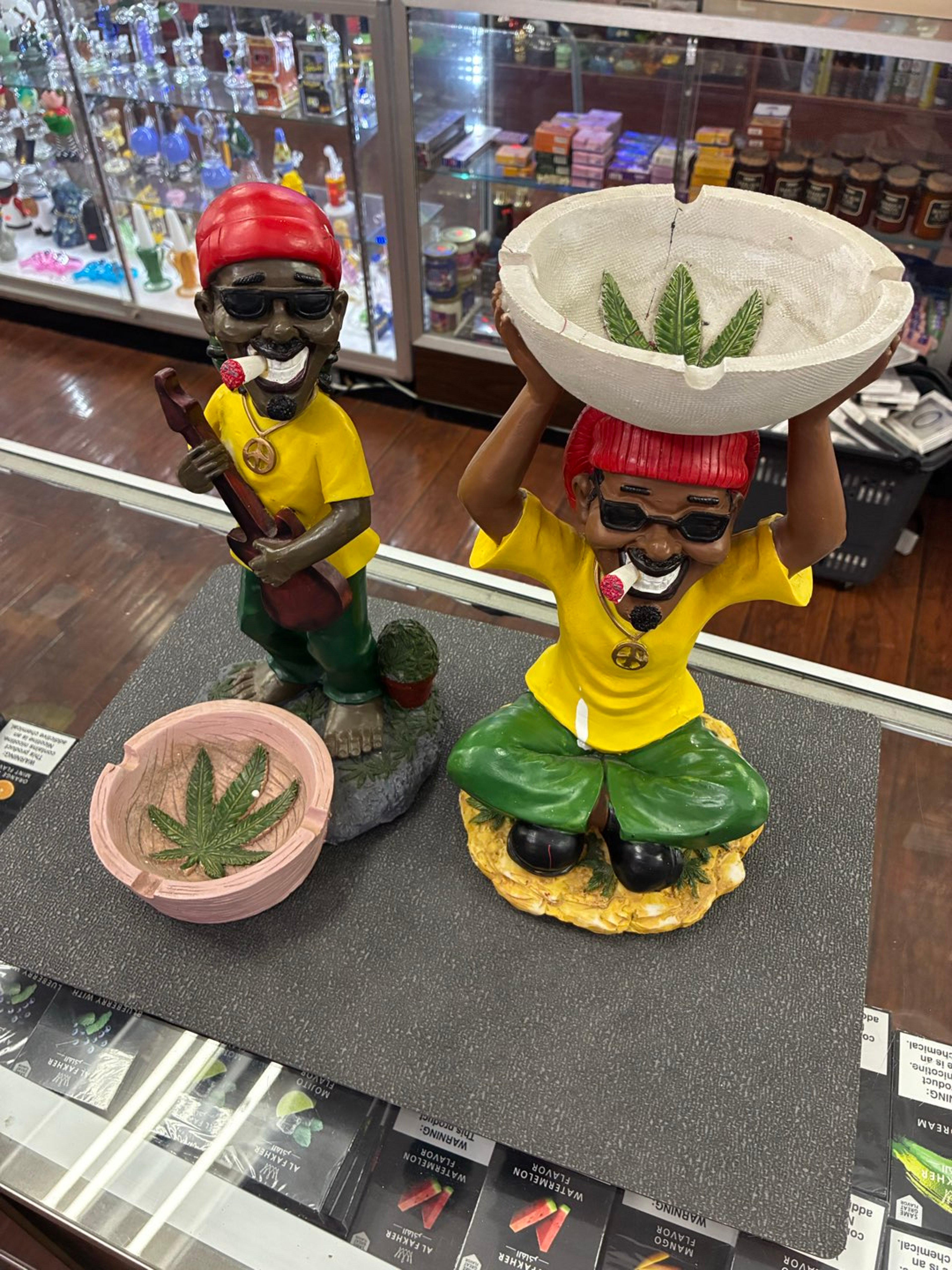 Preview pic of Rasta Brothers Ashtrays