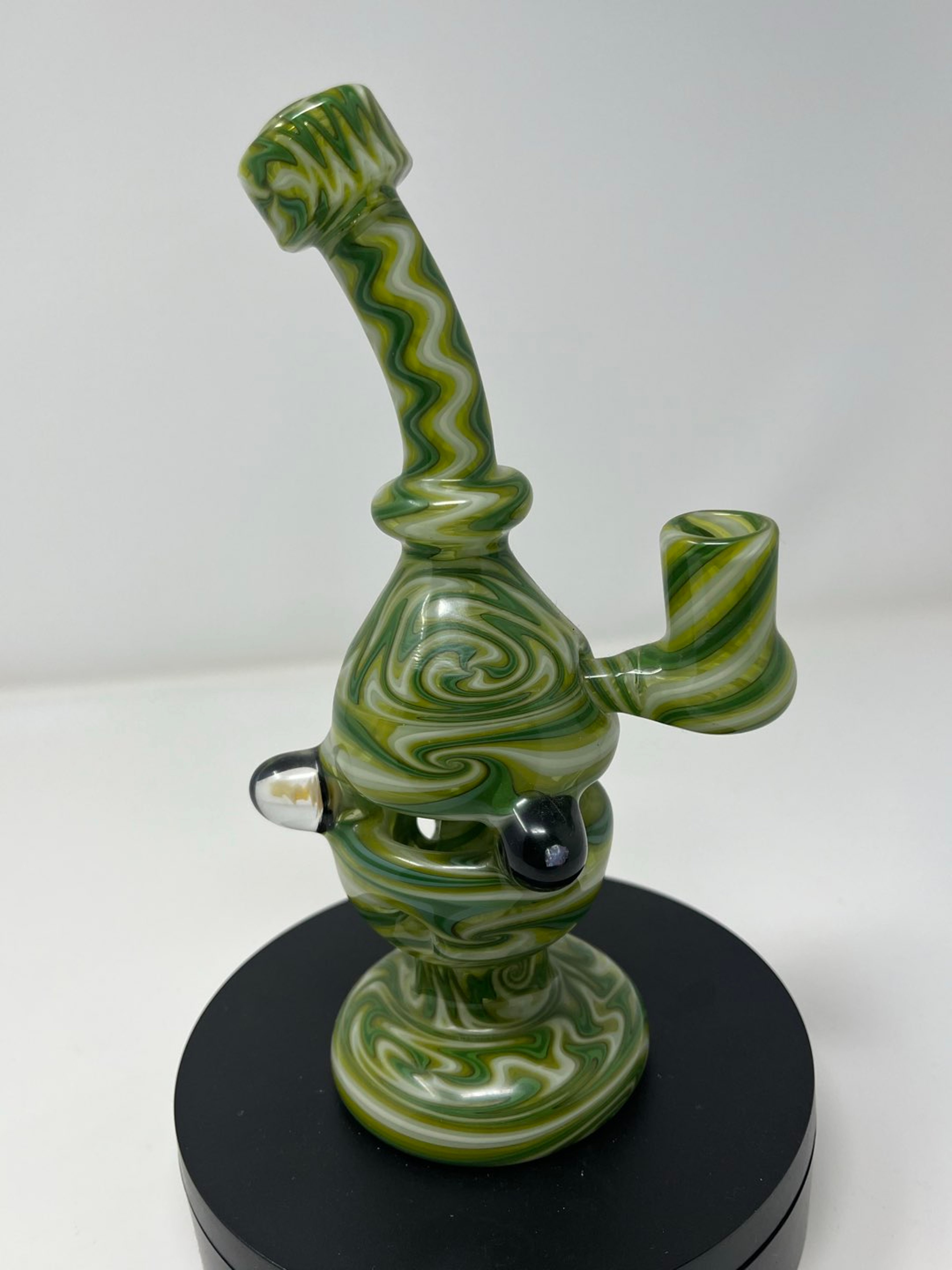 Augy Glass green swirl Fabegg image 0