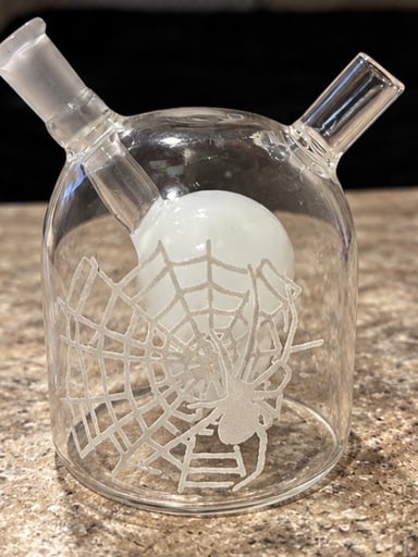 Preview pic of Skull Bong "Head High"