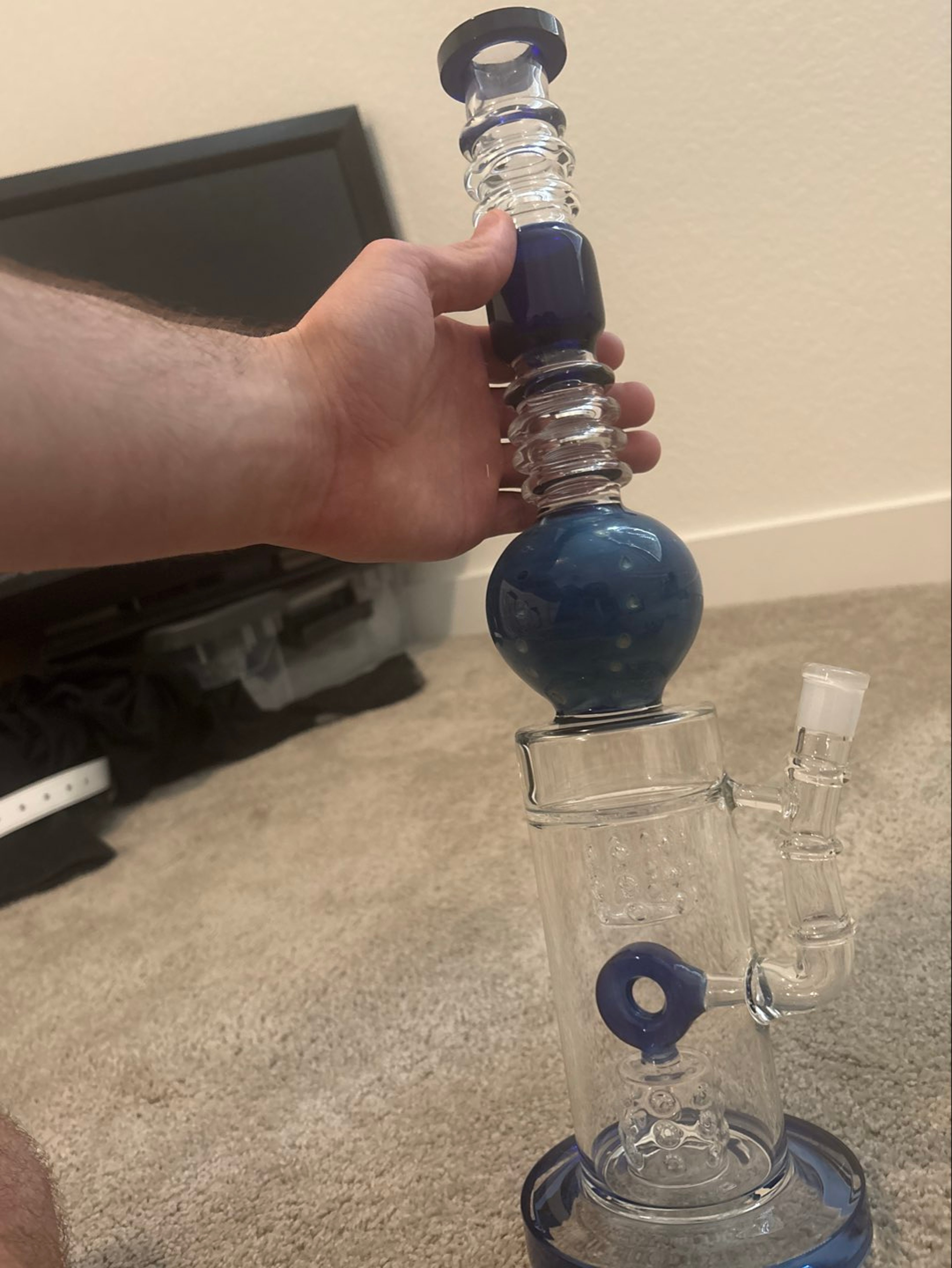 Preview pic of 17 in earth bong
