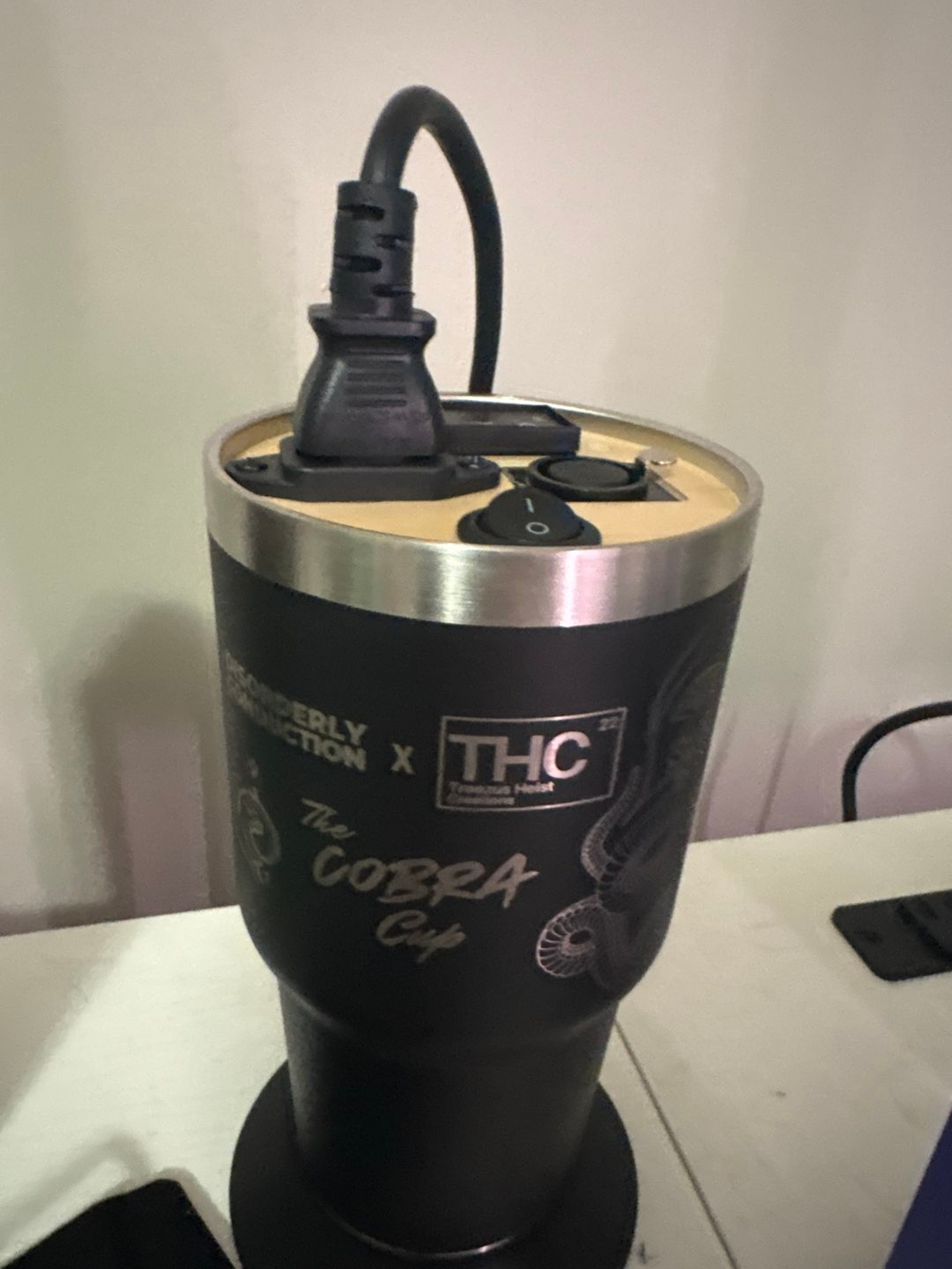 Preview pic of Brand new The Cobra Cup E-Nail Controller goes up to 900°