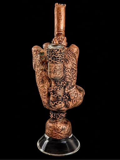 Preview pic of Eka Glass x Lord Kramdar Electroformed Middle Finger Hand Rig – Chains & Skulls