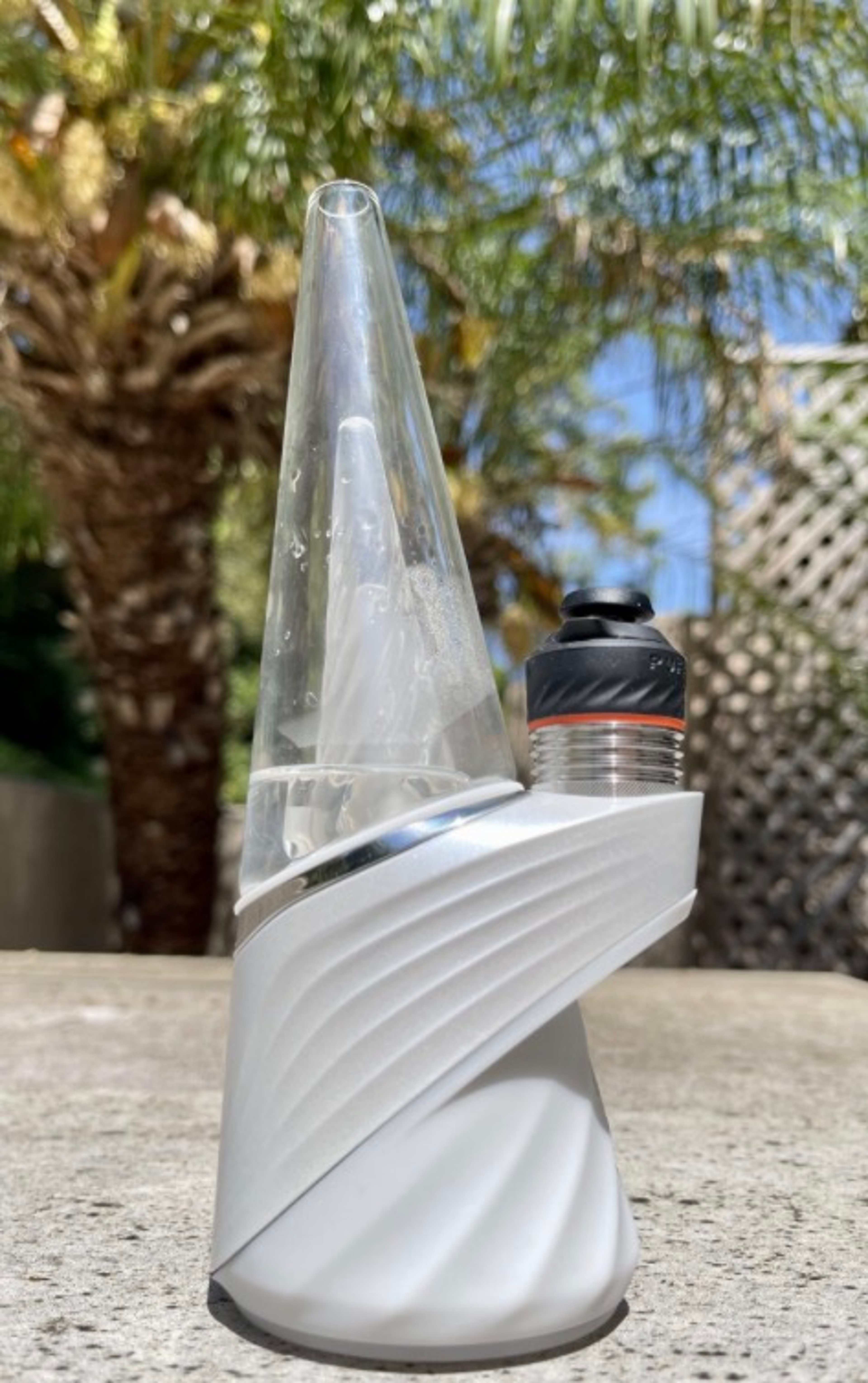 Puffco Peak Pro 3DXL in Pearl White image 0