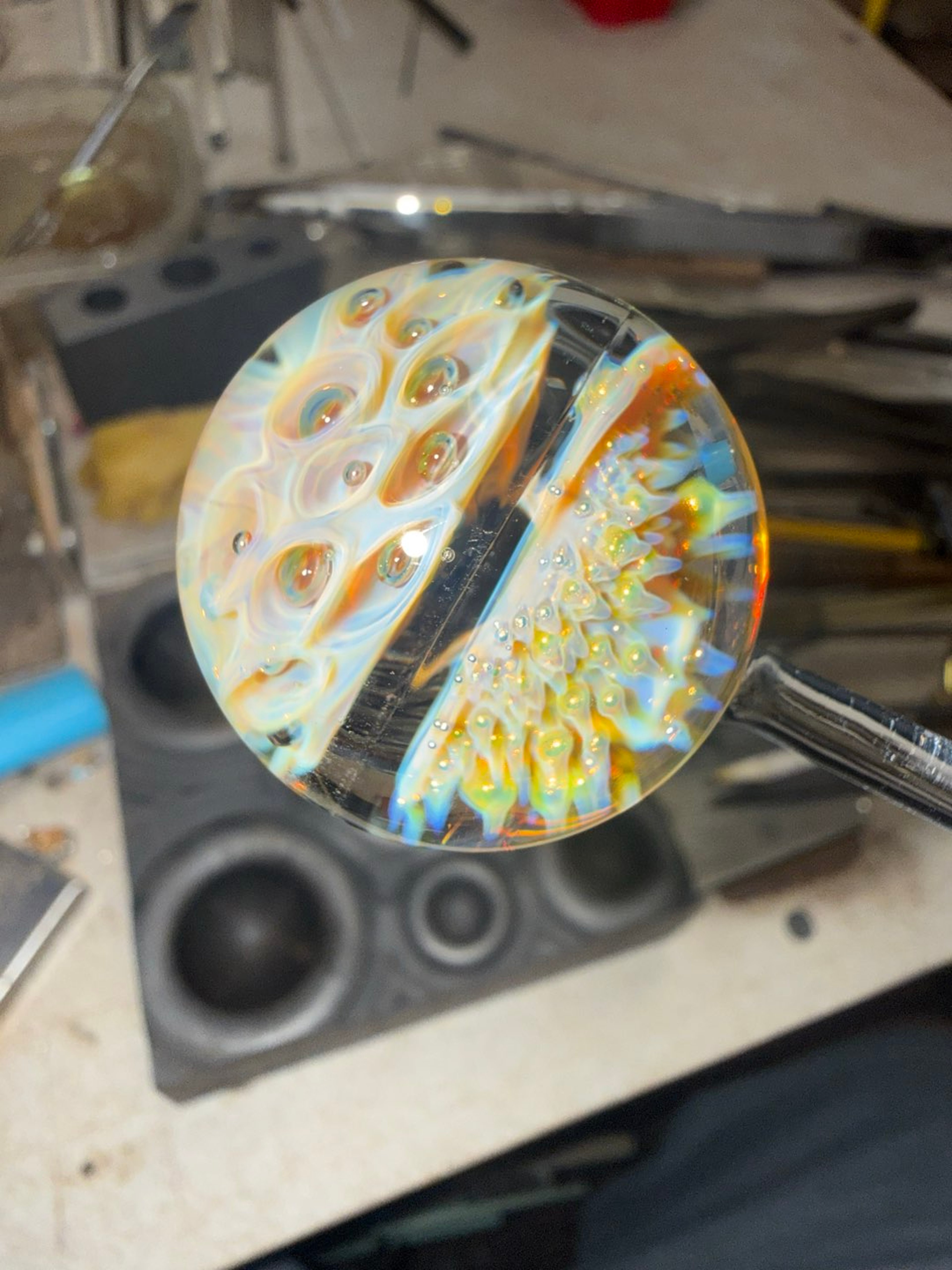 Preview pic of Air trap honey comb and silver splatter