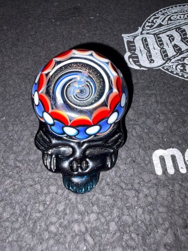 Preview pic of Paulietwofingers skull pendant