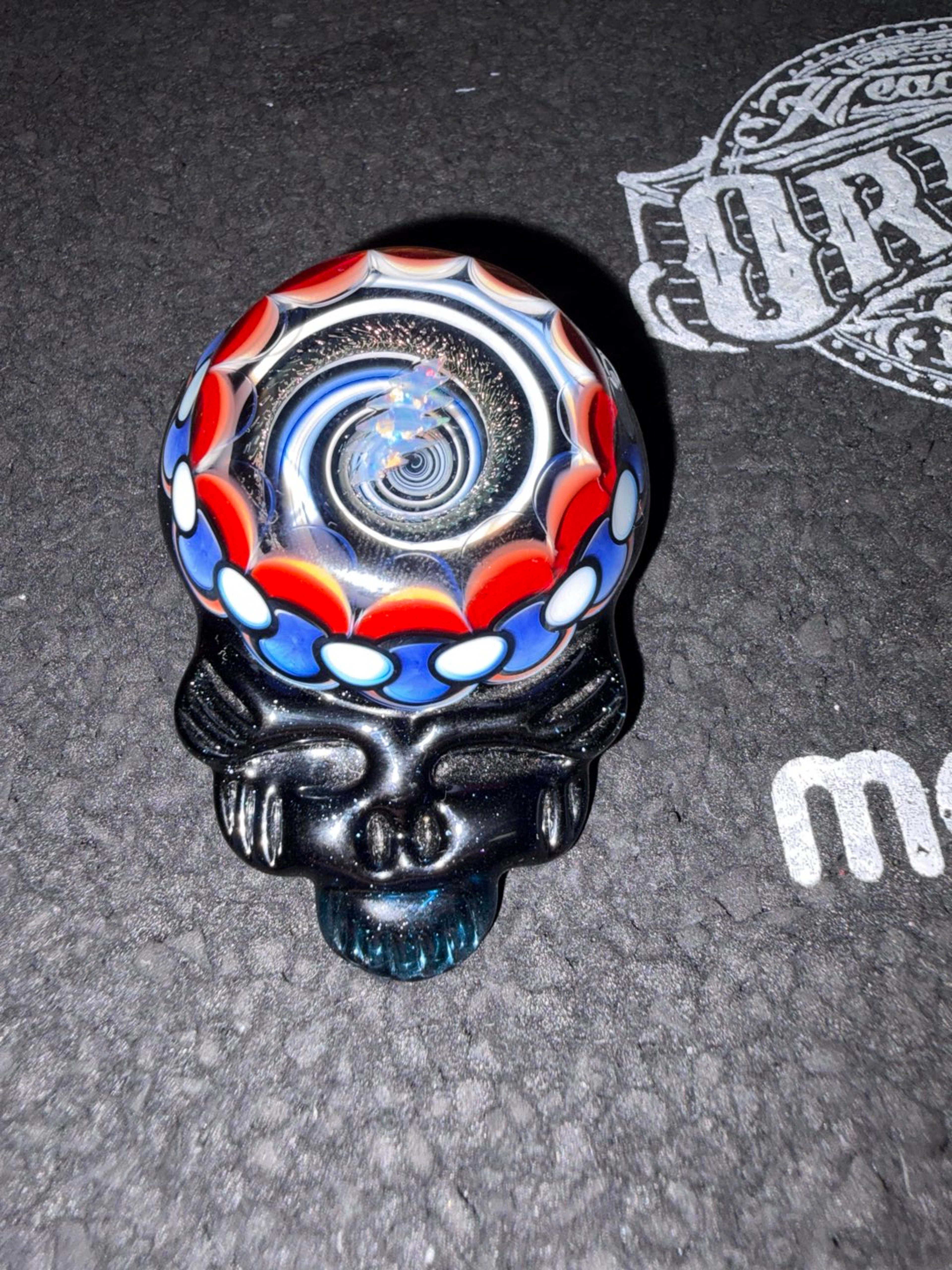 Preview pic of Paulietwofingers skull pendant